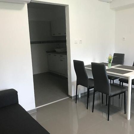 Tisza Gyoengye Apartmanhaz Szeged Exterior photo