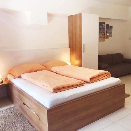 Tisza Gyoengye Apartmanhaz Szeged Exterior photo
