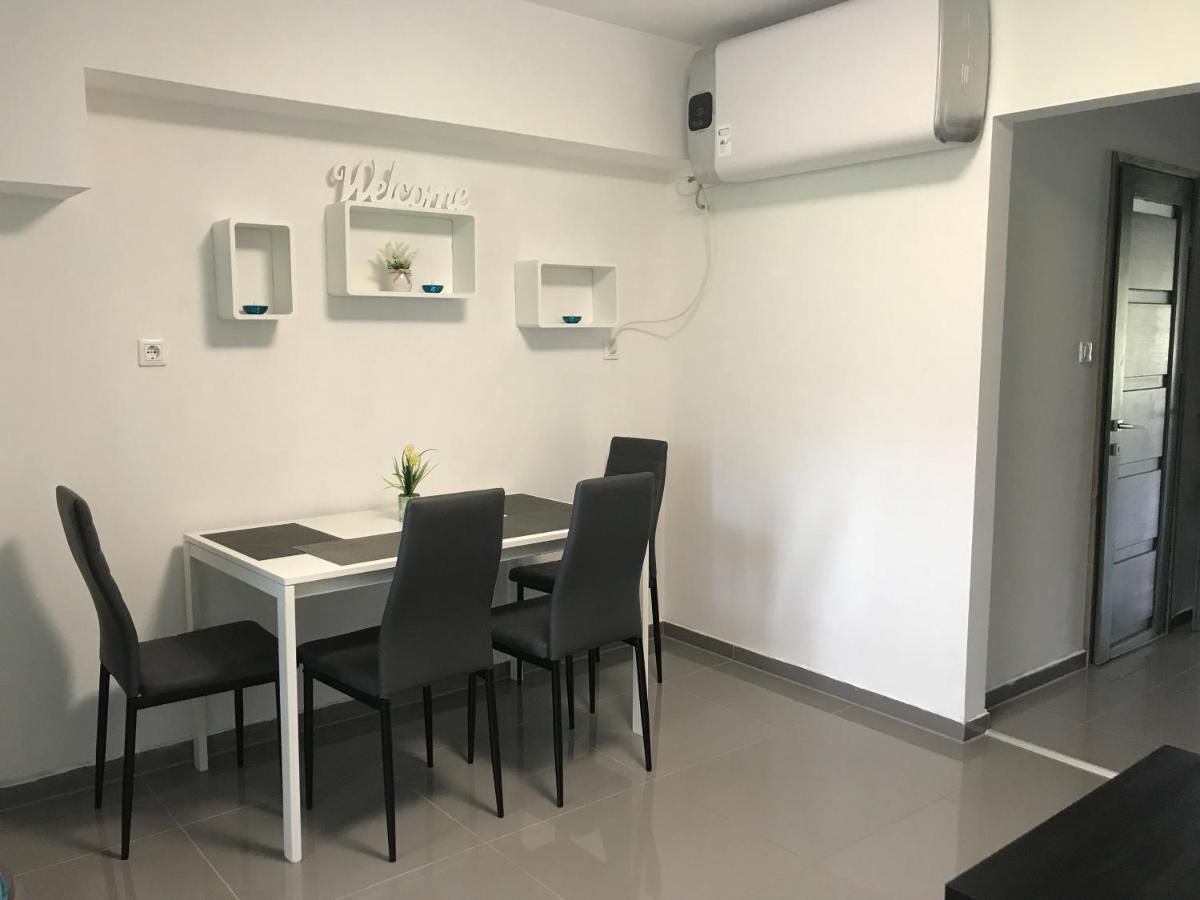Tisza Gyoengye Apartmanhaz Szeged Exterior photo