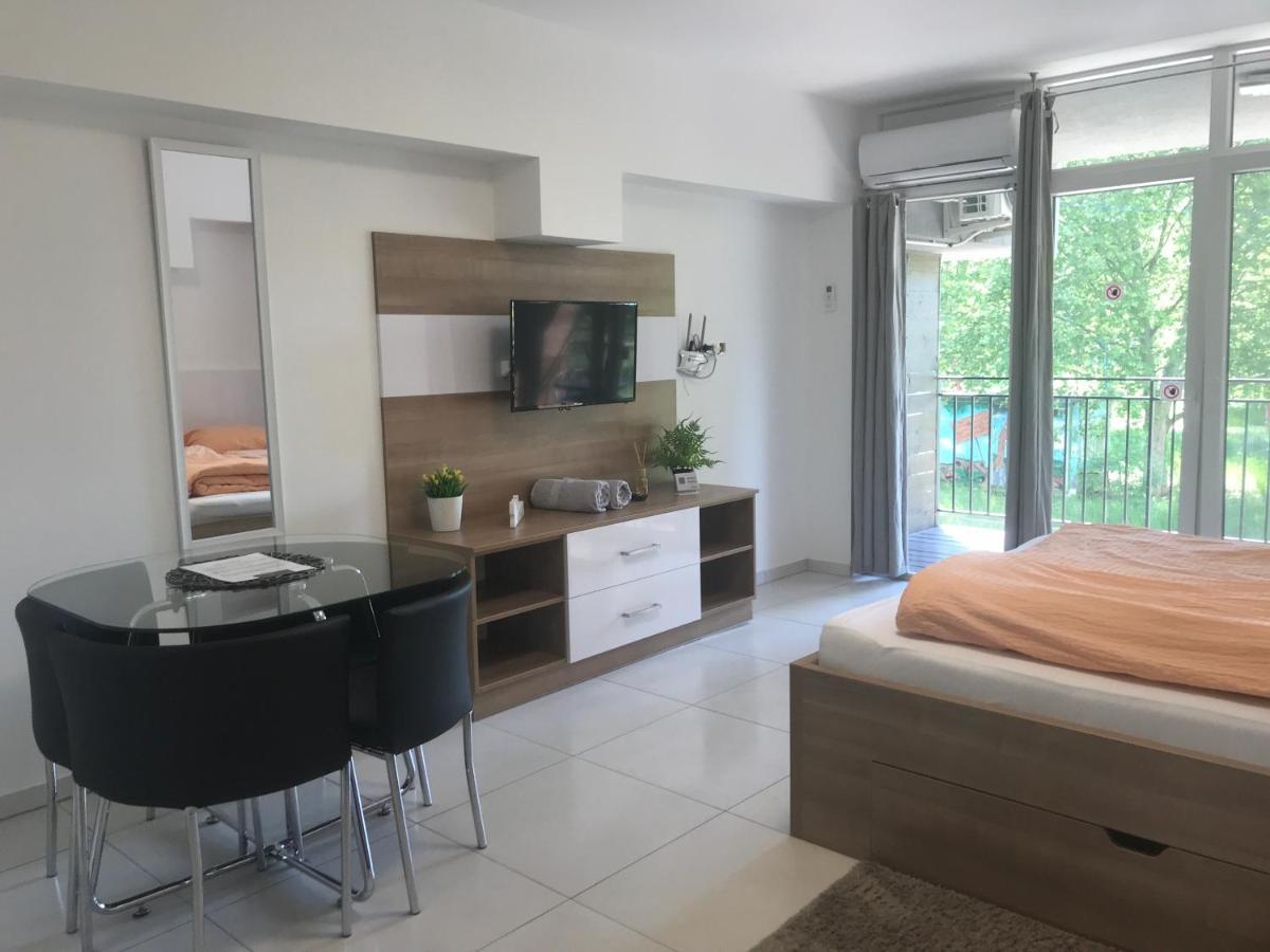 Tisza Gyoengye Apartmanhaz Szeged Exterior photo