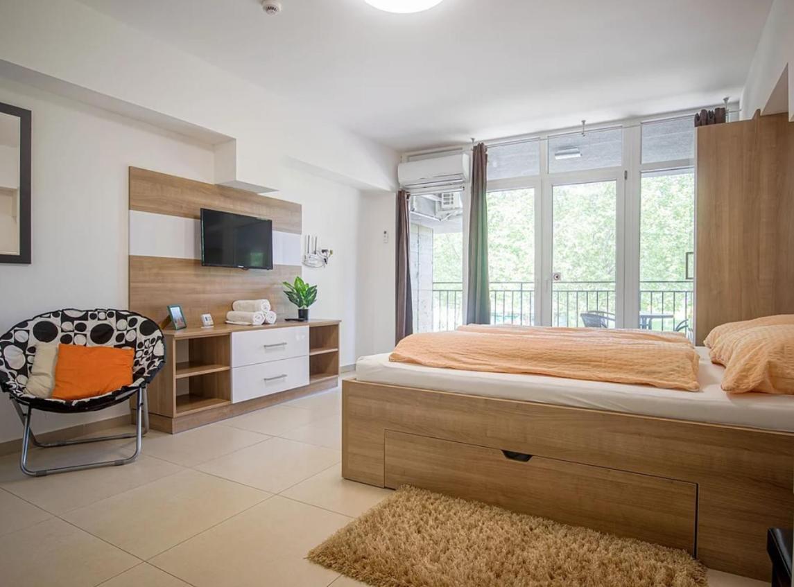 Tisza Gyoengye Apartmanhaz Szeged Exterior photo