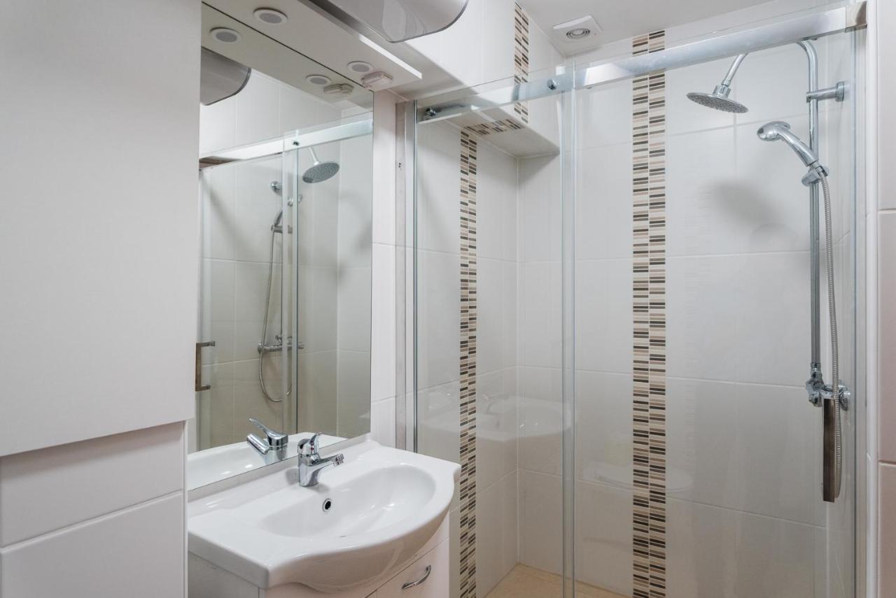 Tisza Gyoengye Apartmanhaz Szeged Exterior photo